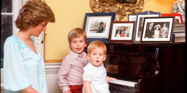 LONDON, UNITED KINGDOM - OCTOBER 04: Princess Diana With Prince William And Prince Henry [harry] On The Piano At Home In Kensington Palace. ++ Dress Designed By Kanga (lady Dale Tryon) (Photo by Tim Graham/Getty Images)