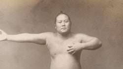 日本の相撲は驚くほど美しかった。貴重な19世紀の写真は伝える（画像集）