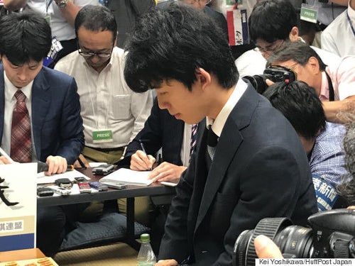 佐藤 聡太さま専用 藤井聡太二冠に6勝1敗…「豊島将之竜王、さらに強くなった」理由