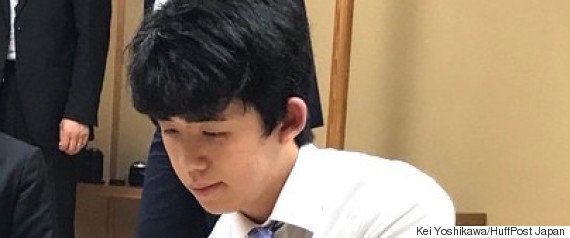 佐々木勇気五段とは 藤井聡太四段を破ったジュネーブ生まれの若き実力派棋士 ハフポスト