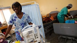 世界銀行、史上初の感染症債を発行