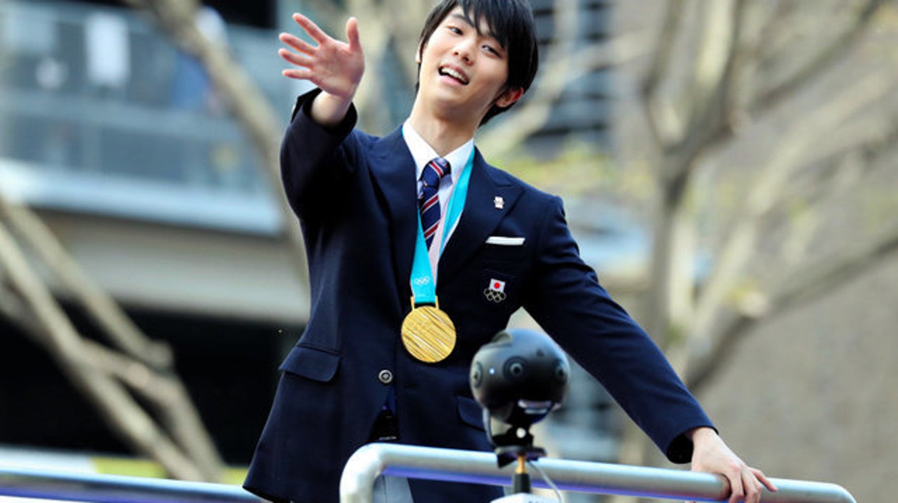 羽生結弦、五輪連覇でパレード「ただいま」 地元仙台で（動画 