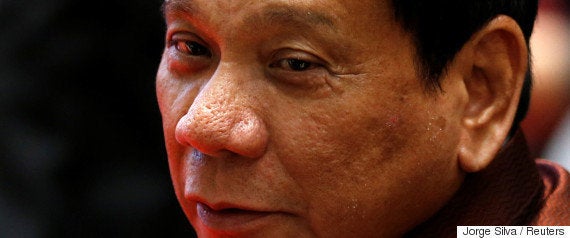 ドゥテルテ大統領の暴言で振り返る16年 締めは ヘリから中国人を突き落としたことがある ハフポスト