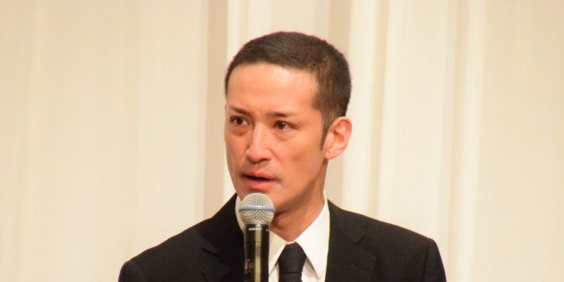 松岡昌宏 正直 僕らは依存症だと思ってました 山口達也の飲酒について Tokio記者会見 ハフポスト