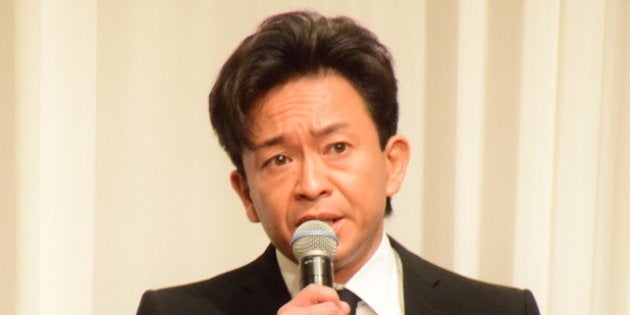 記者会見で話す城島茂さん＝2018年5月2日