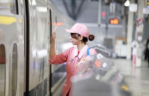 12分間のおもてなし 東海道新幹線の清掃員 ハフポスト