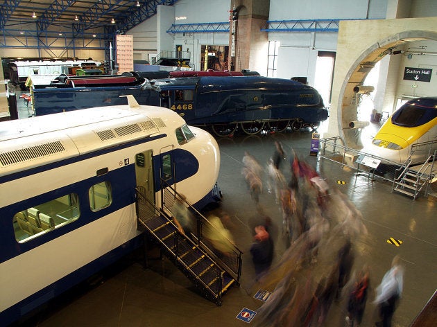 日本地図から四国が消滅 イギリス国立鉄道博物館が驚愕の展示 ハフポスト