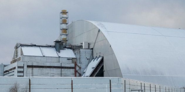 A general view shows a New Safe Confinement (NSC) structure over the old sarcophagus covering the damaged fourth reactor at the Chernobyl nuclear power plant, in Chernobyl, Ukraine November 29, 2016. REUTERS/Gleb Garanich
