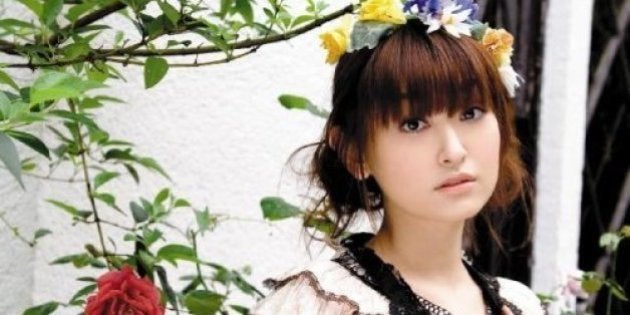 田村ゆかりさんの 重要なお知らせ にファン騒然 ライブ中止 ラジオ番組も終了 ハフポスト