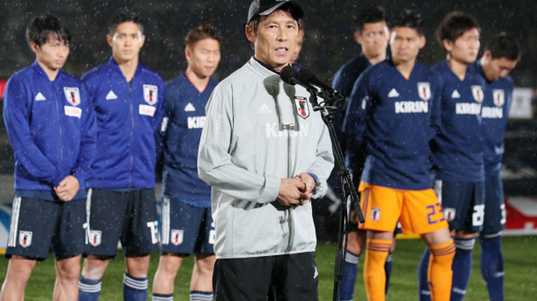 サッカー日本代表が発表 ネットでは サプライズゼロ の声 若手落選 ベテラン優遇 ハフポスト News