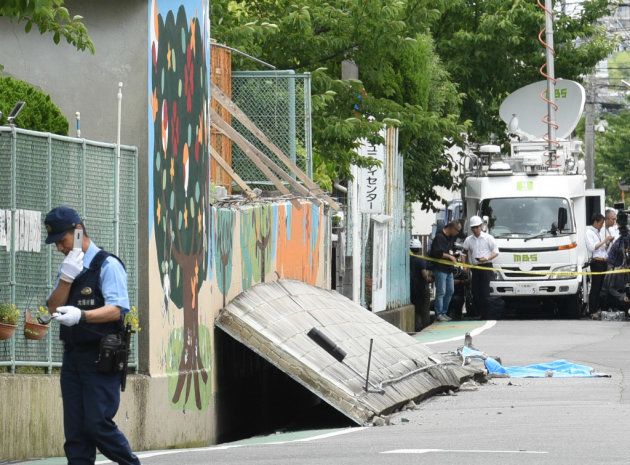 大阪地震 ブロック塀が凶器に 事前にできることは 寿栄小で9歳女児が死亡 ハフポスト