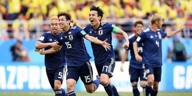 大迫半端ないって ネットを埋め尽くす コロンビアに勝ち越し点 ワールドカップ日本代表 ハフポスト