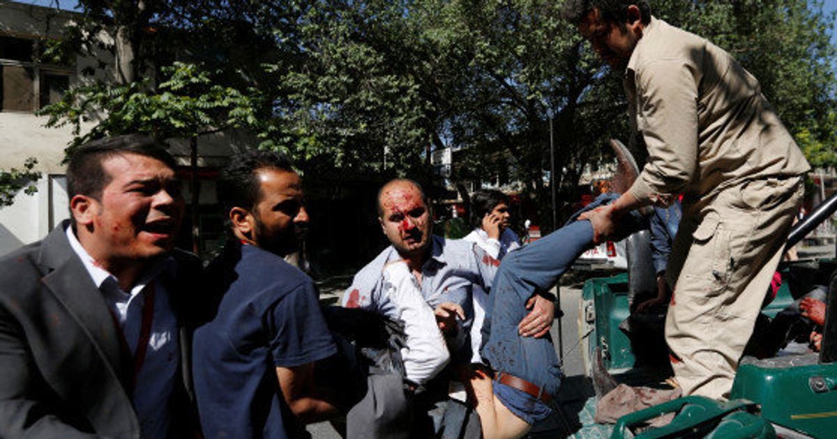 カブールの大爆発で死傷者400人以上 自動車爆弾で自爆テロ 日本大使館の職員も2人負傷 Update ハフポスト