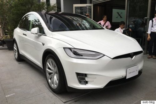 テスラ、電気自動車SUV「Tesla Model X」の国内販売スタート