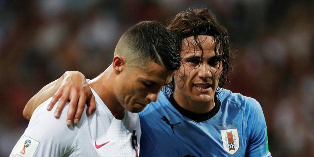 C ロナウドがウルグアイ戦でみせた行動が素敵だと話題に ケガをしたライバルに ワールドカップ ハフポスト