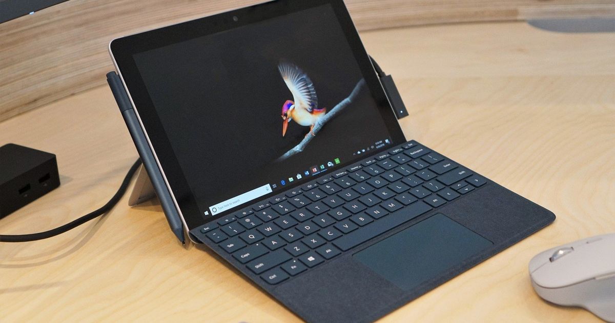 マイクロソフト、タブレット端末新モデル「Surface Go」発表