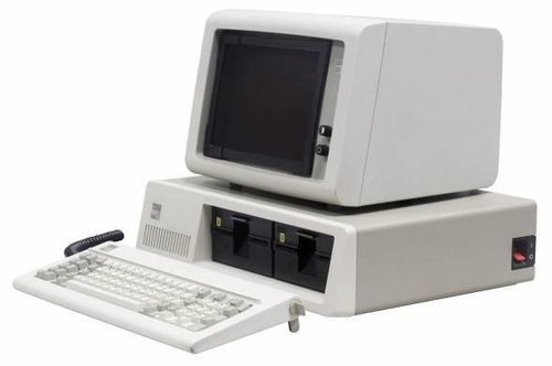 1981年発売の初代IBM PCの未開封品が日本で発掘された | ハフポスト NEWS