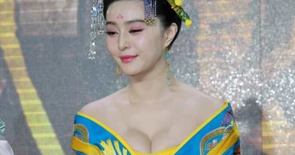 中国当局がテレビ局に圧力 胸の谷間を隠すように 文化大革命のようだ と懸念の声 ハフポスト 中国当局がテレビ局に圧力 胸の谷間を隠すように 文化大革命のようだ と懸念の声 ハフポスト