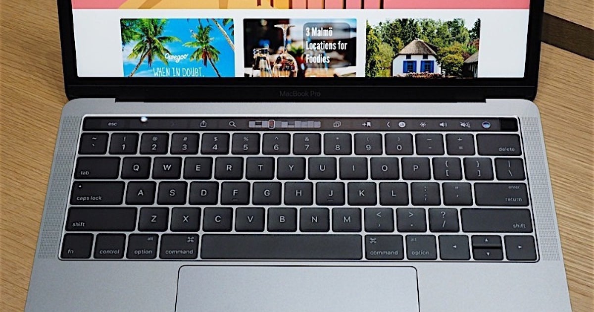 MacBook 2016のゴミ 新MacBook Proのシリコン膜、実は「ゴミ侵入対策」？ 内部文書で認め