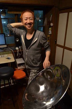 謎に満ちた楽器スチールパン、ドラム缶から天国の音色