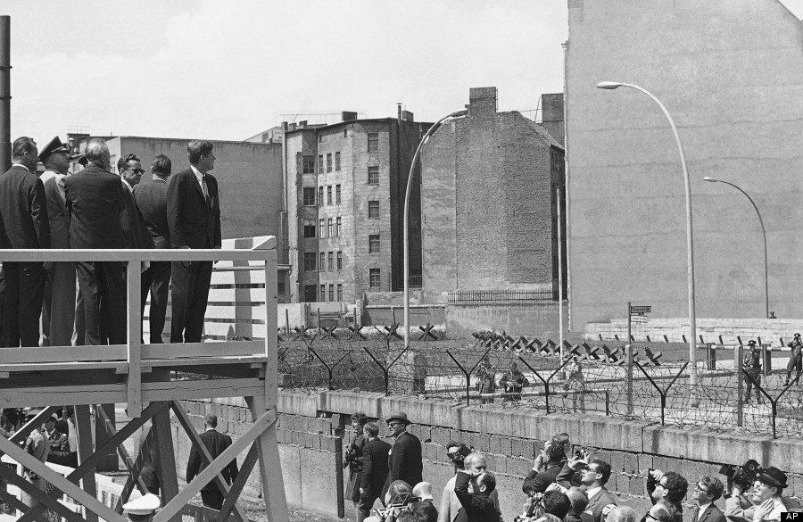 ベルリンの壁崩壊から25年 過去と現在 が時空を越えてシンクロする 画像 ハフポスト