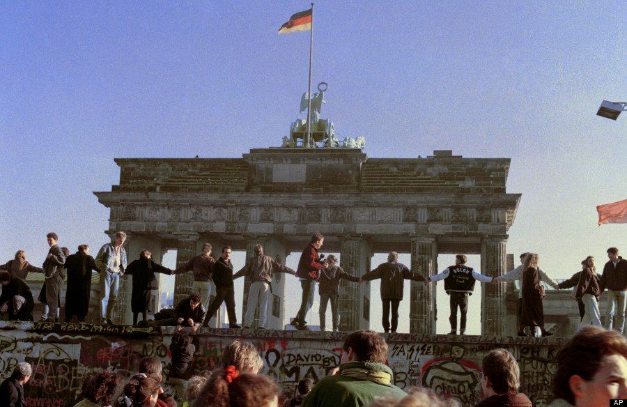 ベルリンの壁崩壊から25年 過去と現在 が時空を越えてシンクロする 画像 ハフポスト