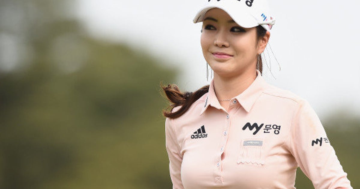 アン・シネ、ミニスカで魅了のゴルファーが人気急上昇（画像集