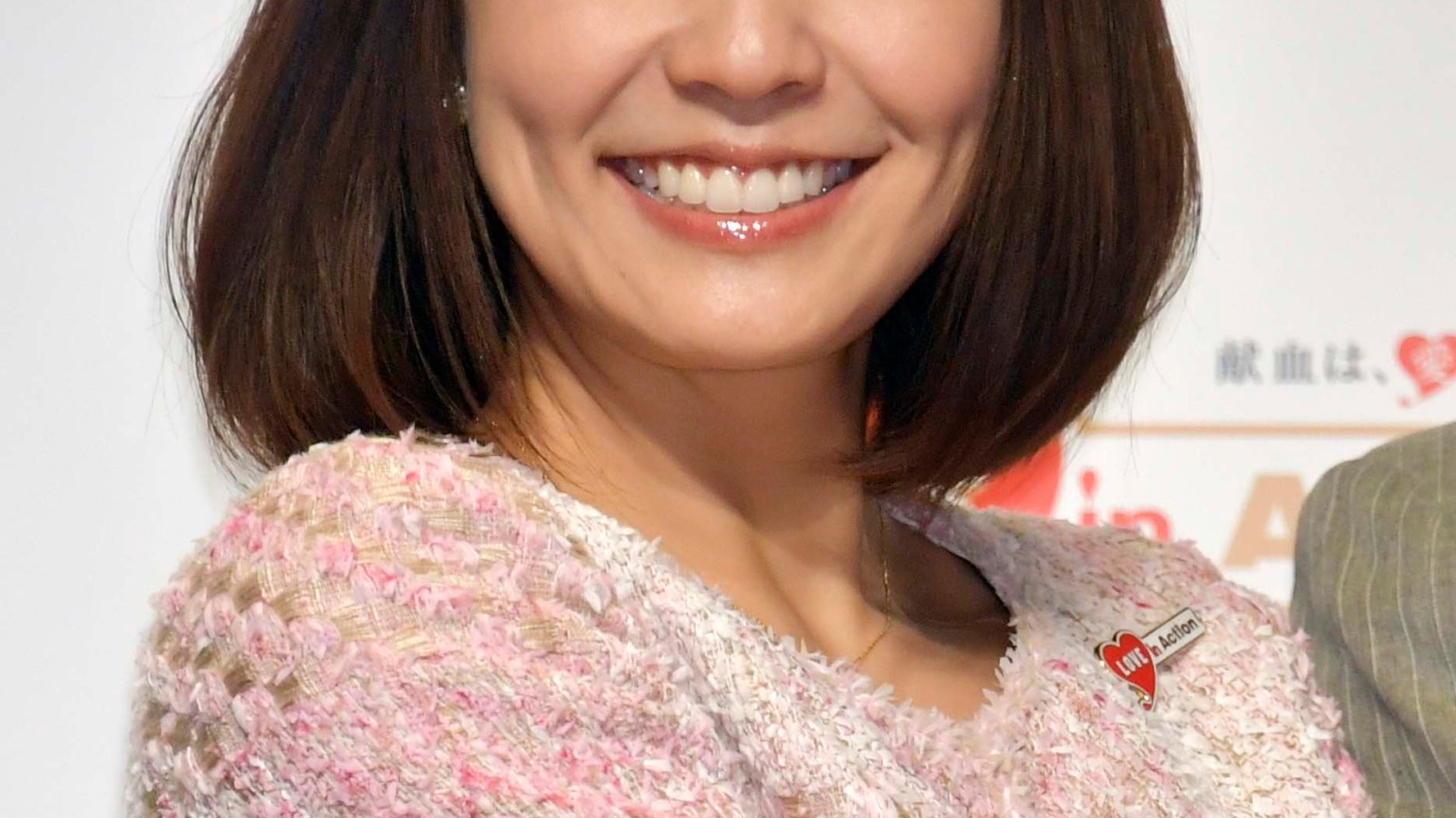 小林麻耶さんが事実上の芸能界引退へ 全く想像もしていなかった とブログで思い明かす ハフポスト