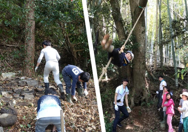 庭に落ちていた瓦を敷き詰めて作った秘密基地（左）大人と一緒に作ったターザンロープで遊ぶ子どもたち（右）