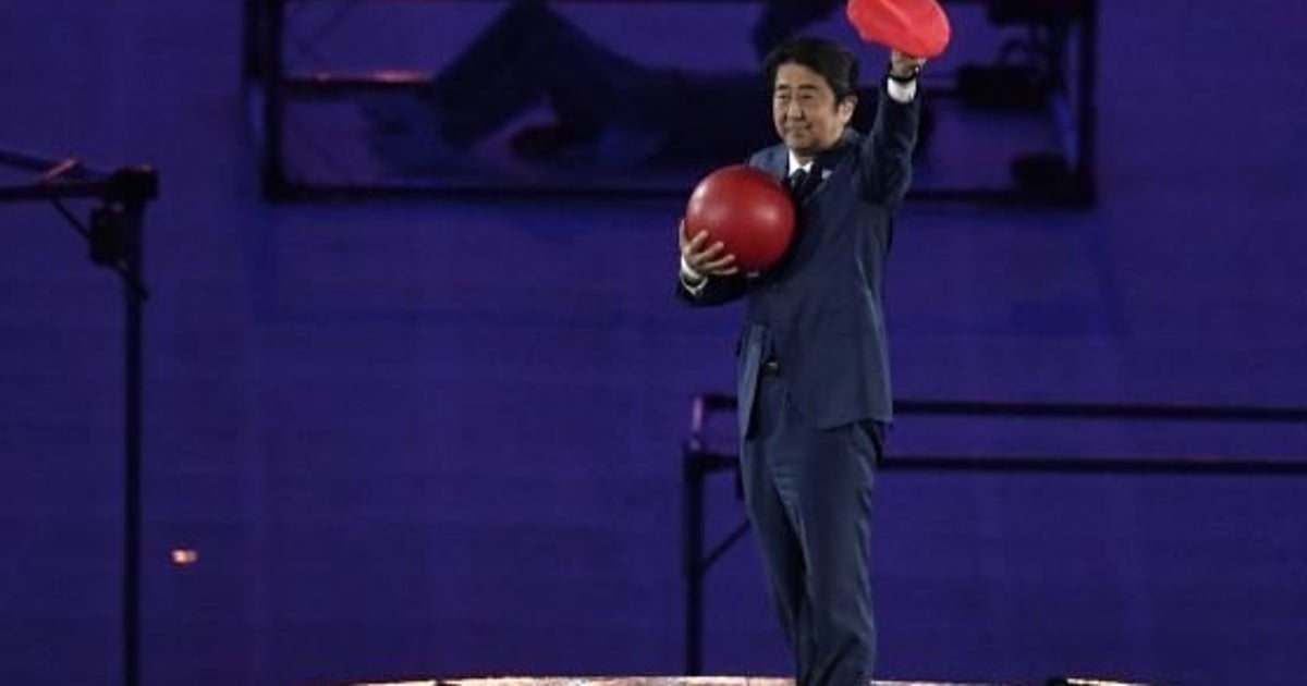 安倍マリオ 海外の人たちが大喜び こんなすごい光景見たことない リオオリンピック ハフポスト