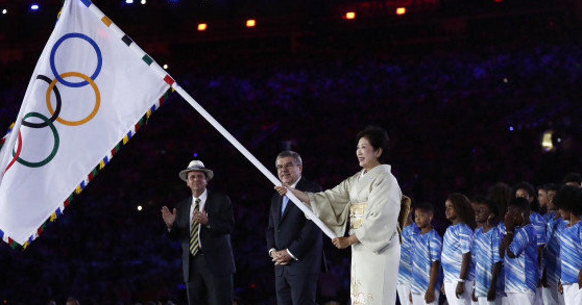 リオ閉会式で東京五輪のセレモニー キャプテン翼やドラえもん ハローキティ スーパーマリオが登場 ハフポスト News