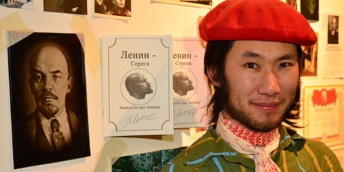 レーニン埋葬論に思う モスクワで「レーニン」捜した日本人芸術家が見