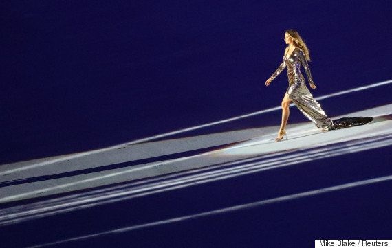 ジゼル ブンチェン リオオリンピック開会式で 最後のランウェイ を披露 画像集 ハフポスト
