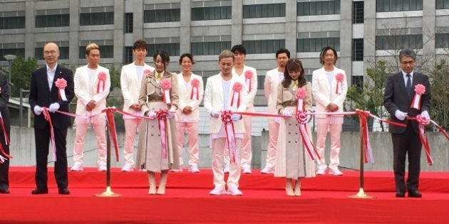 東京拘置所の矯正展 Da Pump人気で史上初の入場制限 音漏れを楽しむ人も ハフポスト