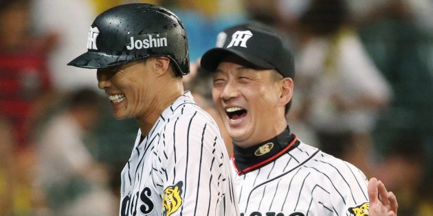 金本知憲監督が辞任へ 阪神での3年間の軌跡を写真で振り返る ハフポスト 金本知憲監督が辞任へ 阪神での3年間の軌跡を写真で振り返る ハフポスト