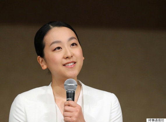 浅田真央 引退会見で涙見せるも最後は笑顔 フィギュアスケートは 私の人生です 画像集 ハフポスト