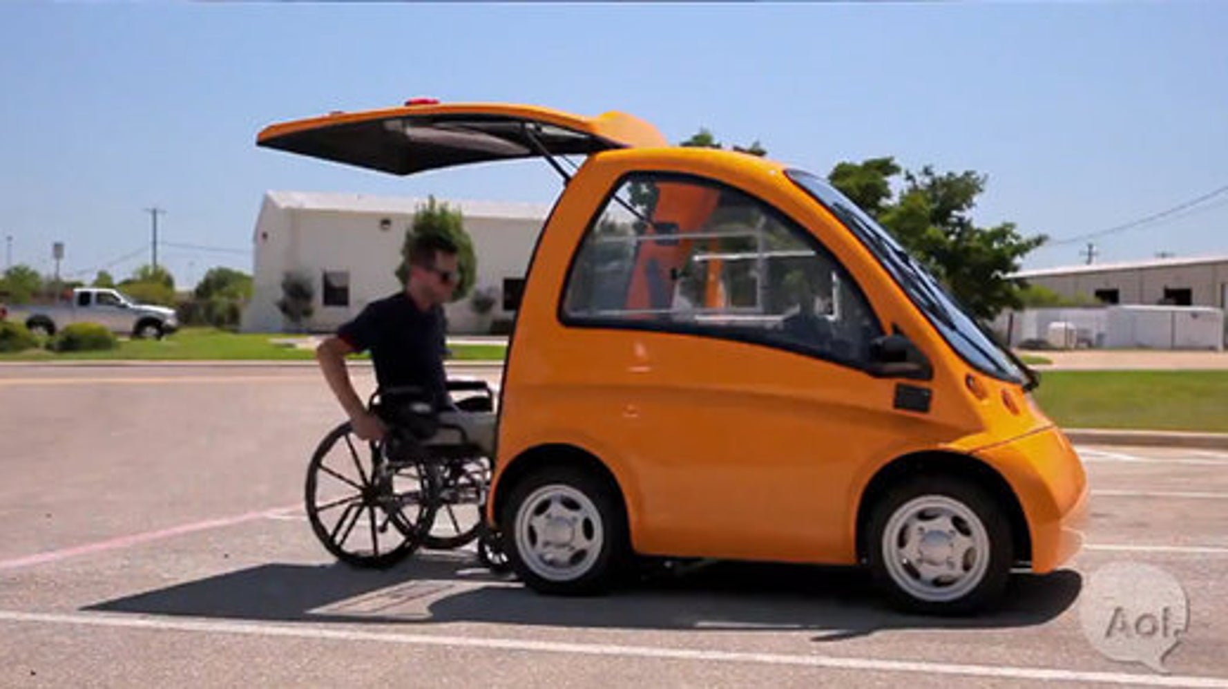動画 車いすに乗ったまま運転できるev車 ケングルー ハフポスト News
