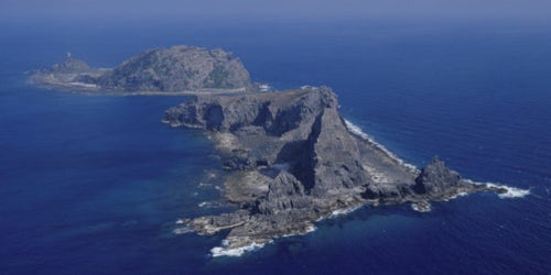 5c63aa3f240000d2024b25fa.jpeg?