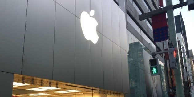 Ipad Air発売 銀座のアップルストアには300人超の行列 ハフポスト Ipad Air発売 銀座のアップルストアには300人超の行列 ハフポスト