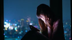 ネットで自殺勧誘、どんな書き込みが通報の対象になる？