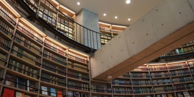 選書問題に揺れる「TSUTAYA図書館」こと、神奈川県の海老名市立中央図書館