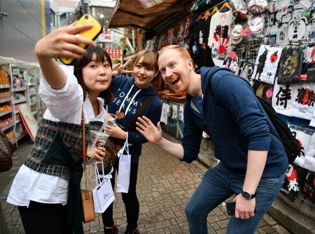 ミスターヤバタンってどんな人 スマホ片手に東京を動画撮影 ホントにびっくりした ハフポスト