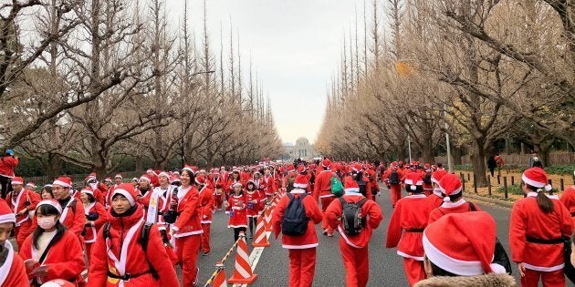 2018年12月2日に大阪、2018年12月23日に東京で「グレートサンタラン2018」が開催されました。