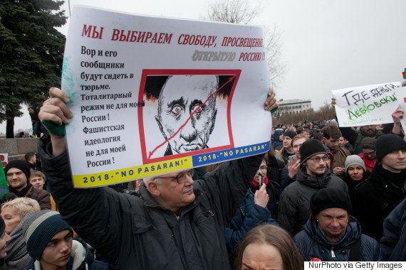 「プーチンのいないロシアを！」モスクワなどで大規模デモ　野党勢力の指導者が拘束される