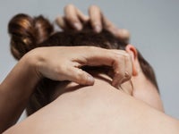 花粉が肌に直接影響を与える 花粉症皮膚炎 とは ハフポスト