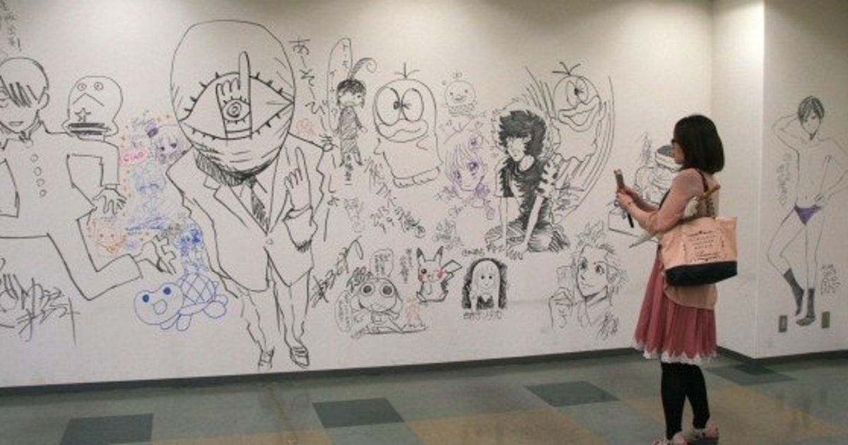 小学館ビルに「落書き」浦沢直樹さんや藤子不二雄Aさんらが参加【100枚