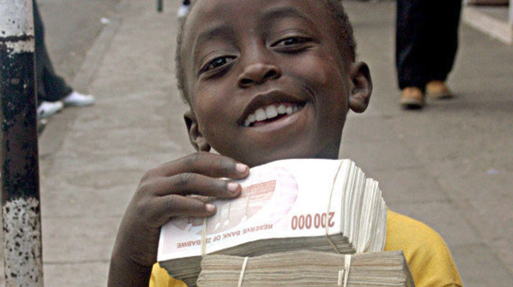 旧紙幣　（南部アフリカ）　ジンバブエ　2億5千万ドル