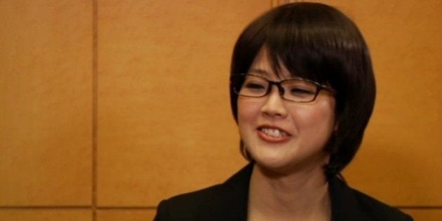 アーチャリー 麻原彰晃の三女 松本麗華さん ニコ生に出演 私にとってオウムは ハフポスト