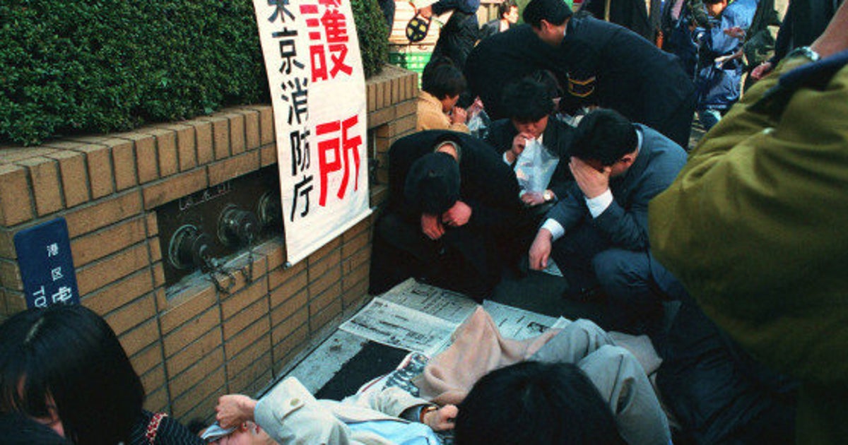 地下鉄サリン事件から年 緊迫の現場 画像集 ハフポスト 地下鉄サリン事件から年 緊迫の現場 画像集 ハフポスト