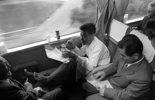 新幹線の50年は日本の50年の歩みでもある 写真で振り返る現代史